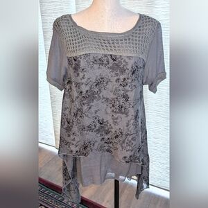 Simply Couture Gray Floral Lace Blouse